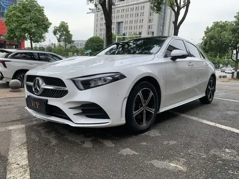 Mercedes-Benz A-Class 2022 — фото 1