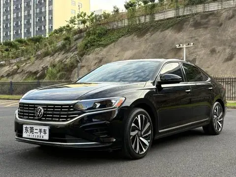 Volkswagen Passat 2023 — фото 1