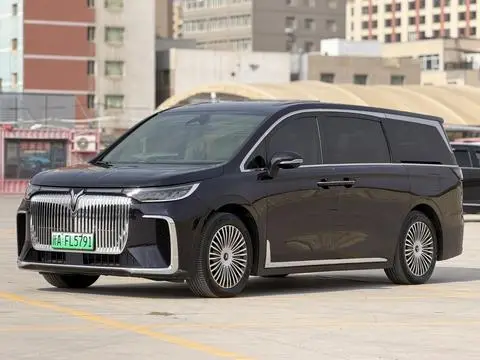 Voyah 梦想家 PHEV 2025