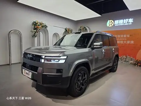 BYD Leopard 钛7 PHEV 2025 — фото 1
