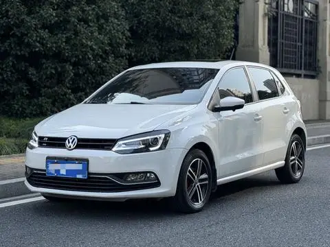 Volkswagen Polo 2016 — фото 1