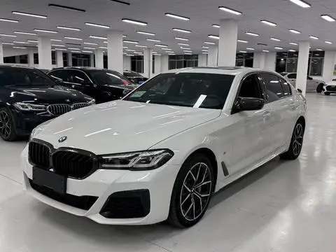 BMW 5 Series 2021 — фото 1