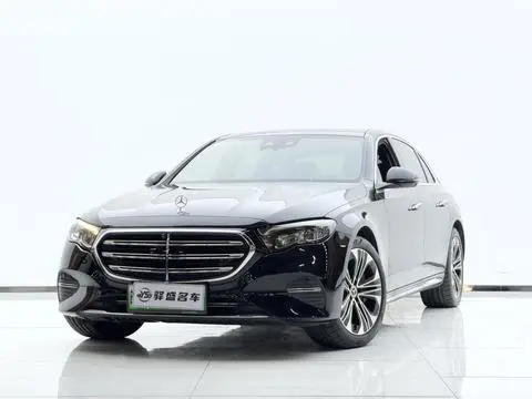 Mercedes-Benz E-Class PHEV 2024