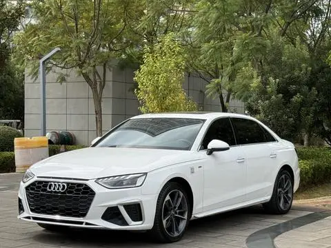 Audi A4L 2020 — фото 1