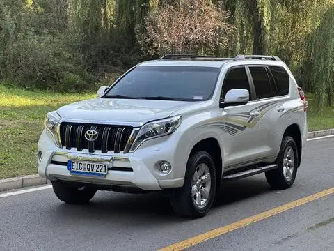 Toyota Prado 2016