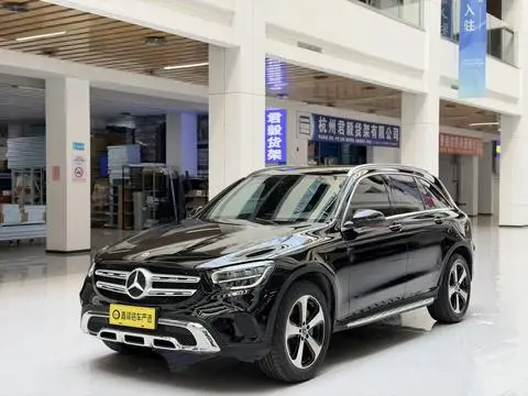 Mercedes-Benz GLC 2022 — фото 1