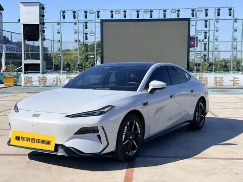 Geely E8 2024
