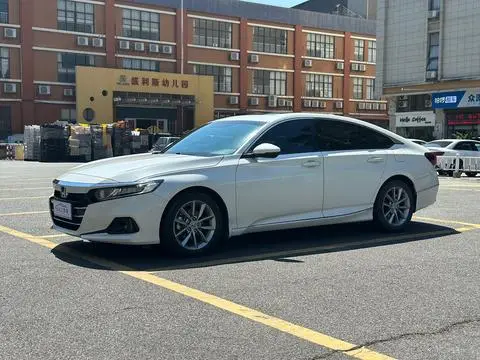 Honda Accord 2022 — фото 1