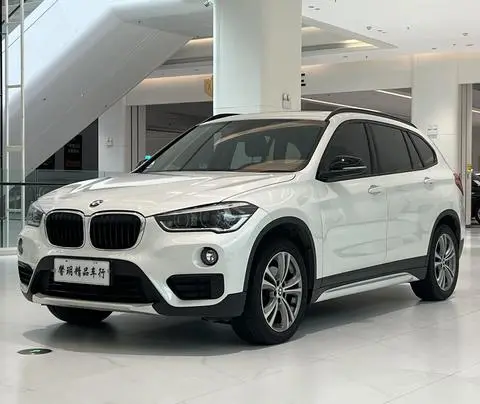 BMW X1 2018 — фото 1