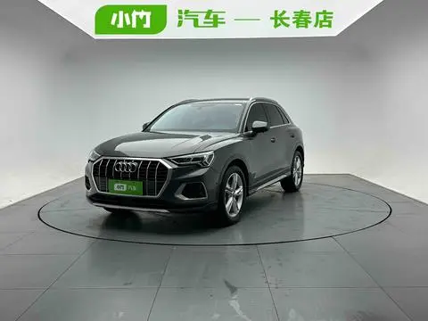 Audi Q3 2022 — фото 1