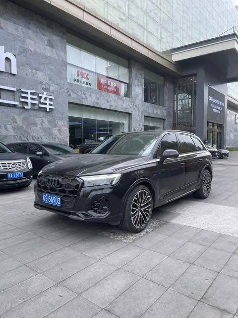 Audi Q7 2025