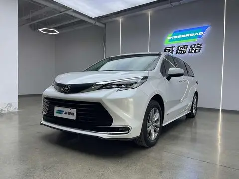 Toyota 赛那 2024