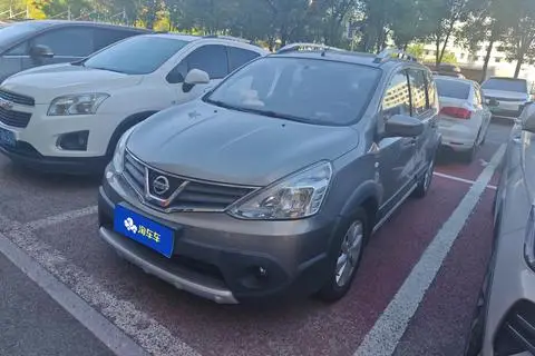 Nissan 骊威 2013