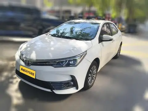 Toyota Corolla 2017 — фото 1