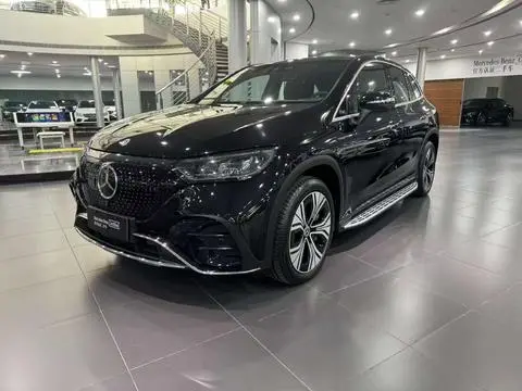 Mercedes-Benz EQE SUV 2024