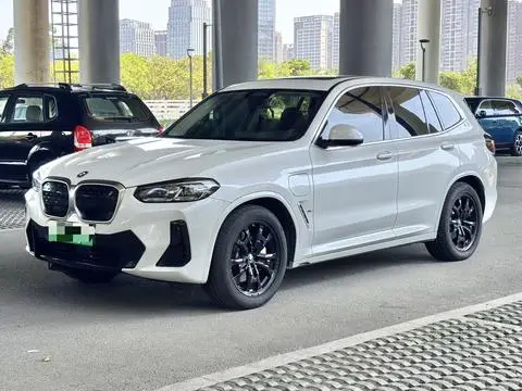 BMW iX3 2022