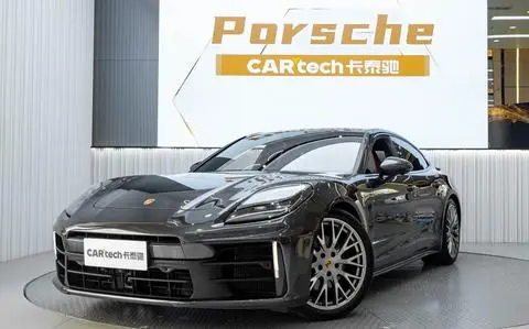 Porsche Panamera 2024