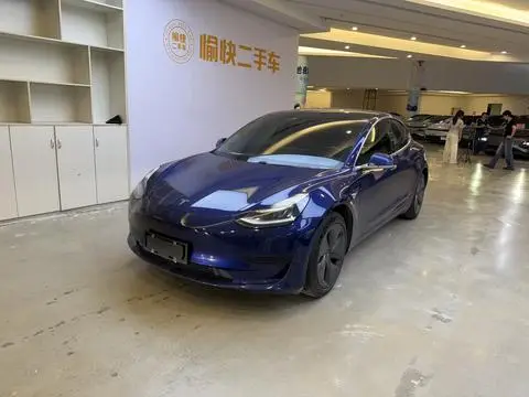 Tesla Model 3 2020 — фото 1