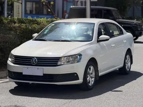 Volkswagen Lavida 2015 — фото 1