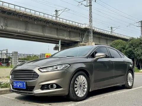 Ford 蒙迪欧 2013