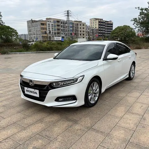 Honda Accord 2018 — фото 1