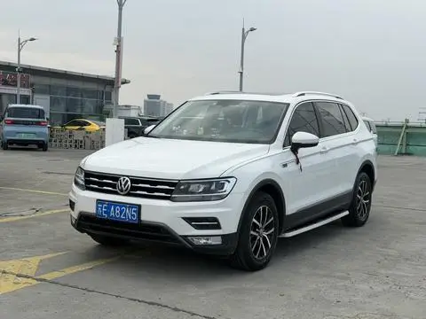 Volkswagen Tiguan L 2017