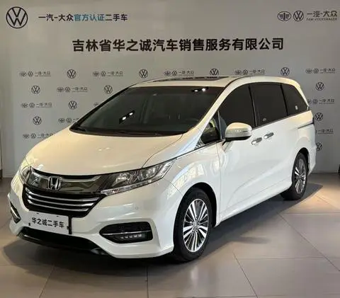 Honda 奥德赛 2018 — фото 1