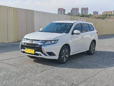 Mitsubishi 欧蓝德 2021