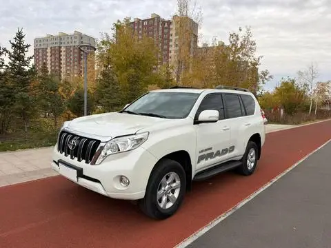 Toyota Prado 2016