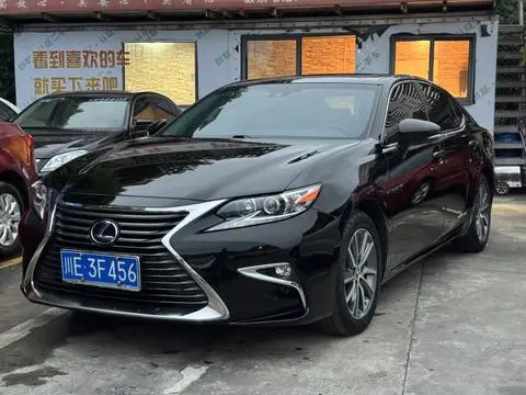 Lexus ES 2015