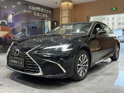 Lexus ES 2025 — фото 1