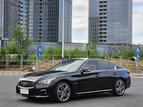 Infiniti Q50L 2015