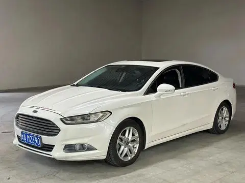 Ford 蒙迪欧 2013