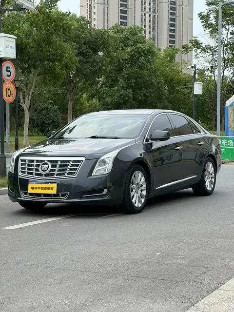 Cadillac XTS 2014 — фото 1