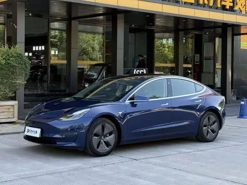 Tesla Model 3 2019 — фото 1