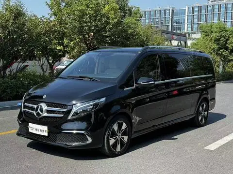 Mercedes-Benz V-Class 2022 — фото 1