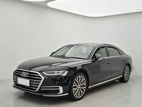 Audi A8 2019 — фото 1