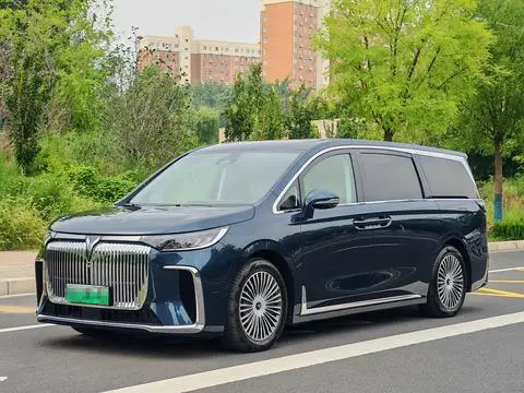 Voyah 梦想家 PHEV 2025