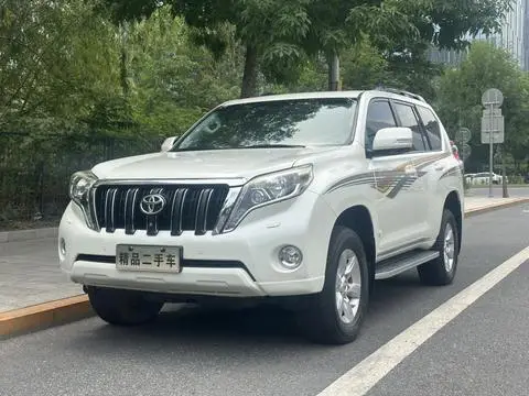 Toyota Prado 2016 — фото 1