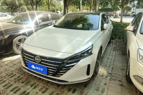 Nissan Teana 2022 — фото 1