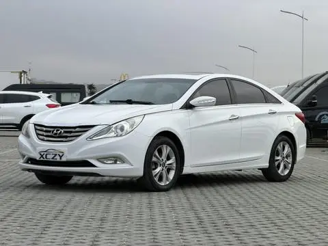 Hyundai 索纳塔八 2011