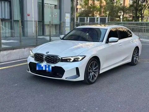 BMW 3 Series 2023 — фото 1