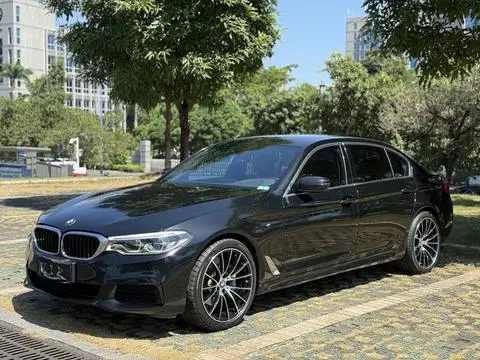 BMW 5 Series 2020 — фото 1