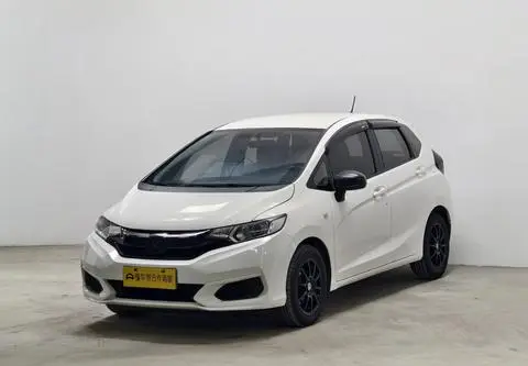 Honda Fit 2018 — фото 1