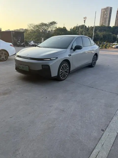 Leapmotor B01 2025