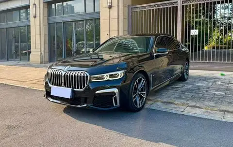 BMW 7 Series 2019 — фото 1