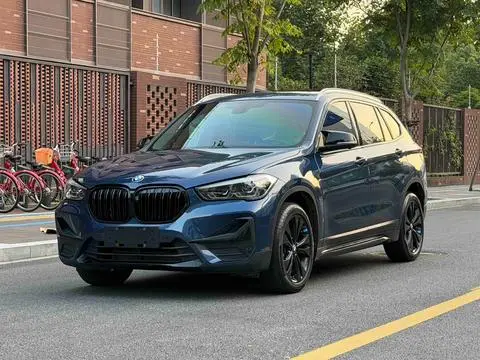 BMW X1 2020 — фото 1