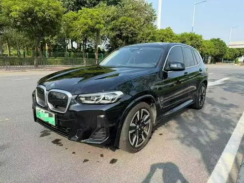BMW iX3 2021