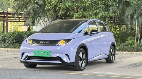 BYD Dolphin 2023 — фото 1