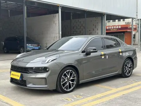 Lynk & Co 03 2022